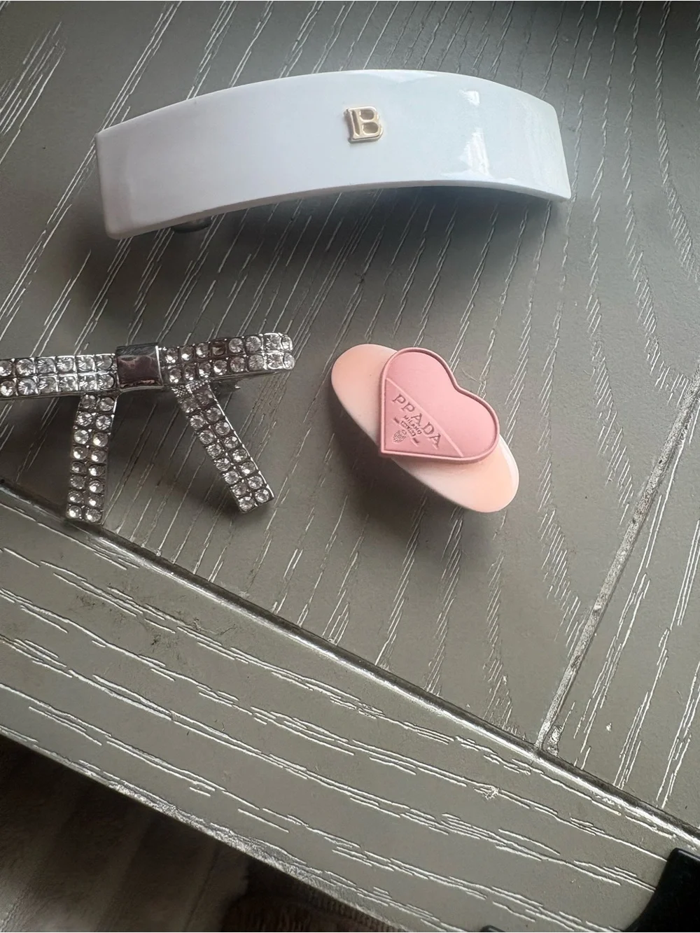 FASHION Set of 3 hair clips  - Women's Fashion Accessory